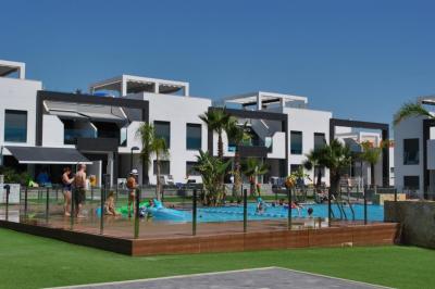 Bottenvåningslägenhet i Oasis Beach La Zenia 4 Nº 079 on España Casas