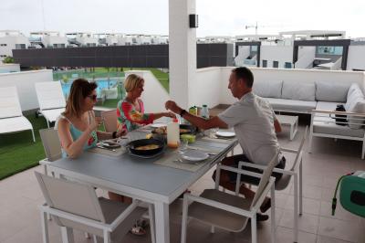 Penthouse in Oasis Beach El Raso 10 Nº 076 in España Casas