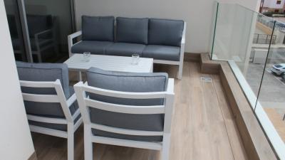 Alquilar ático en Residencia EMA Villamartín in España Casas